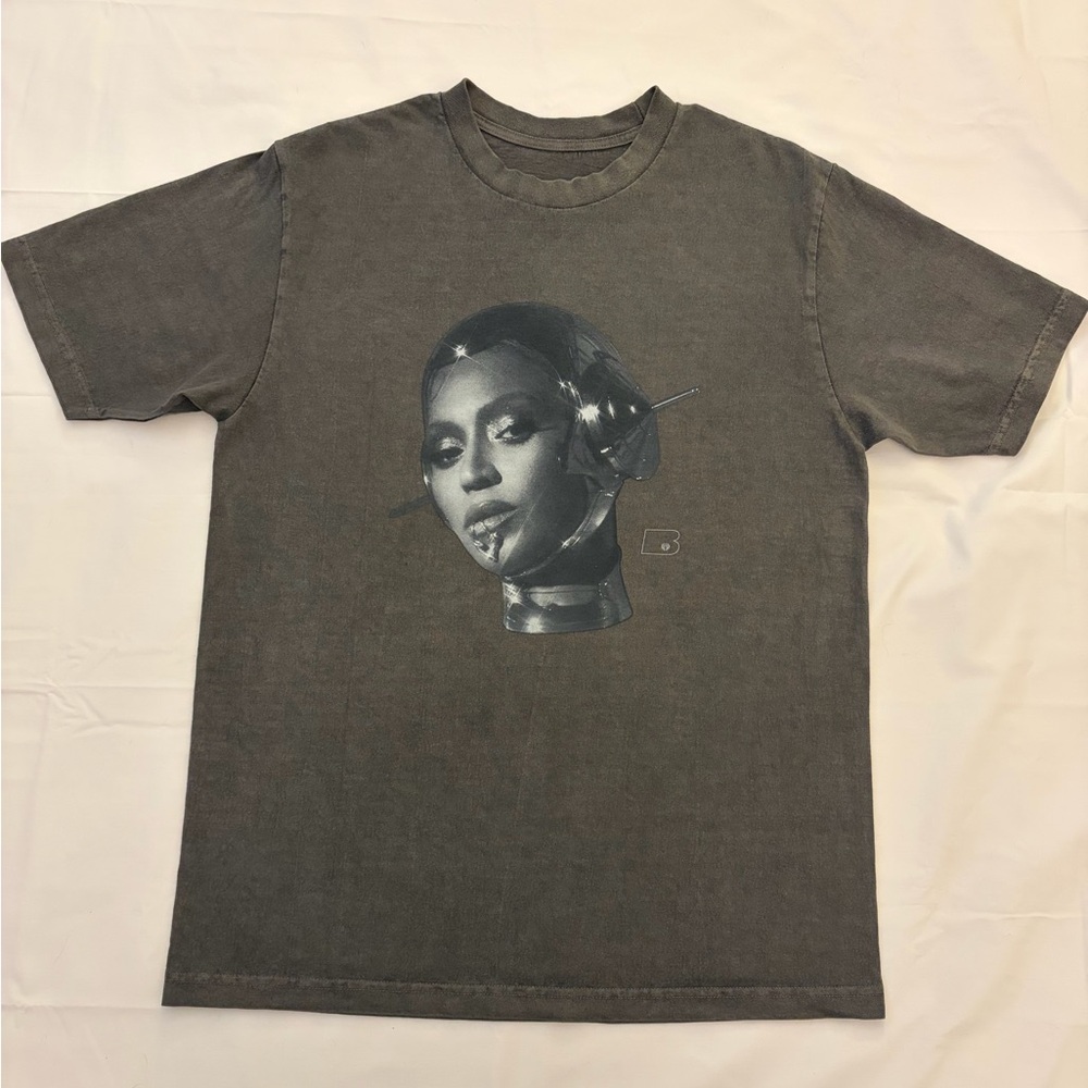 Beyonce Supernova Renaissance World Tour Exclusive Tee Washed Grey Unique Tee